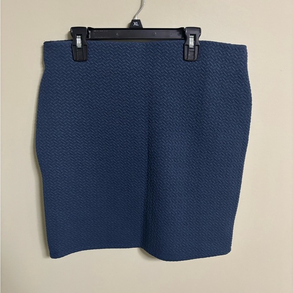 LOFT Womens Size Medium Blue Textured Jacquard Knit Pull-on Mini Skirt New - Picture 2 of 7